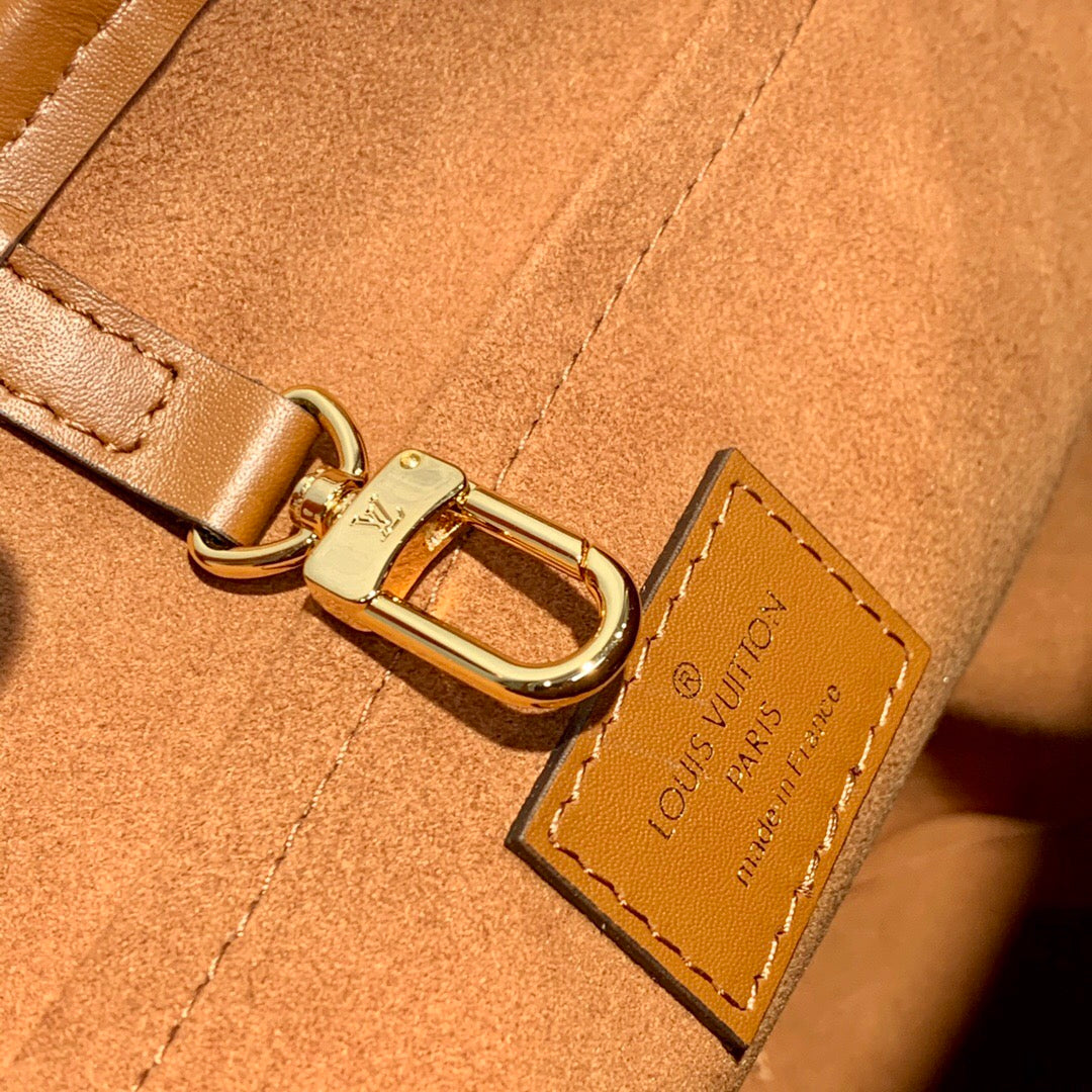 Louis Vuitton Petit Bucket 23Cm Brown
