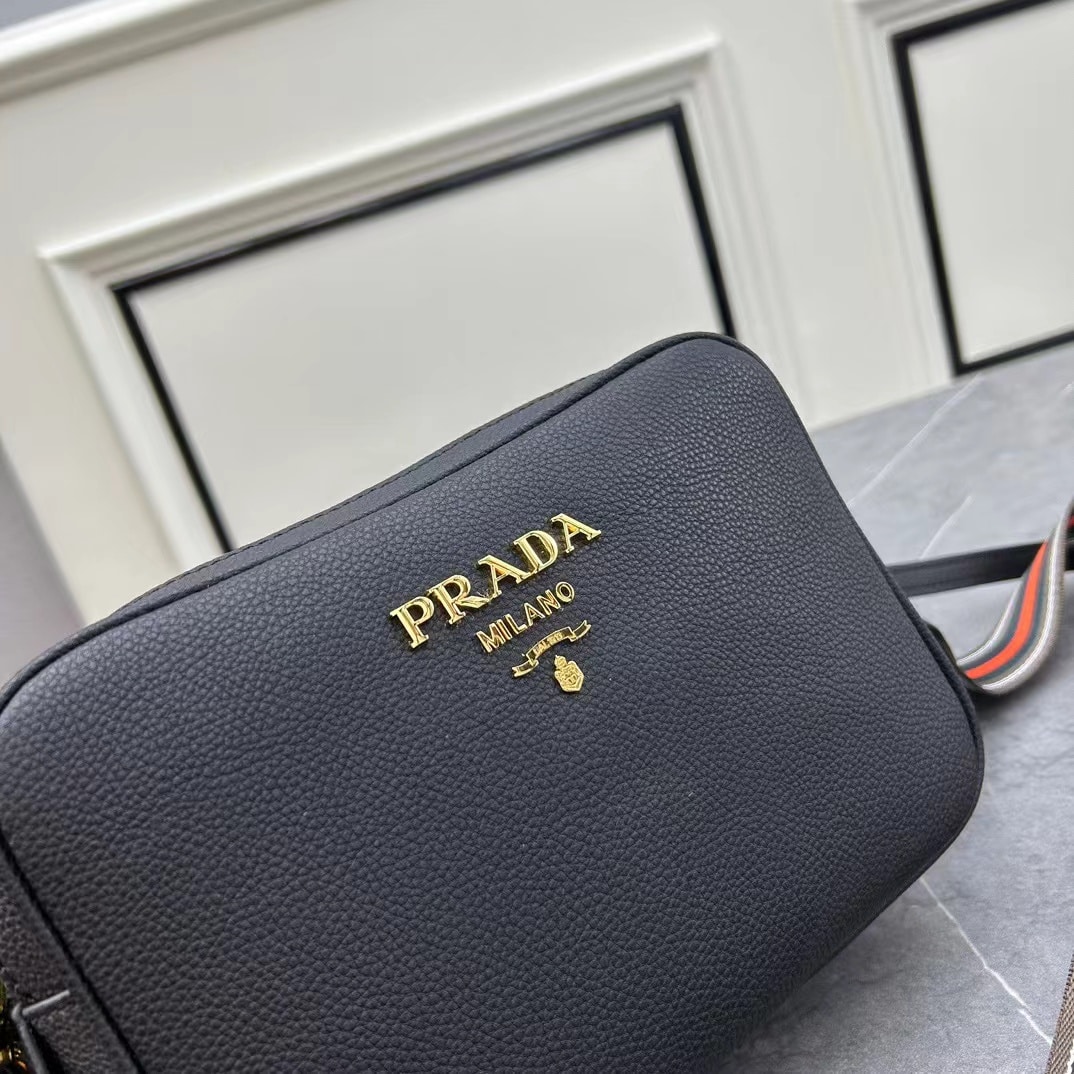 Prada Camera Shoulder Bag 23Cm