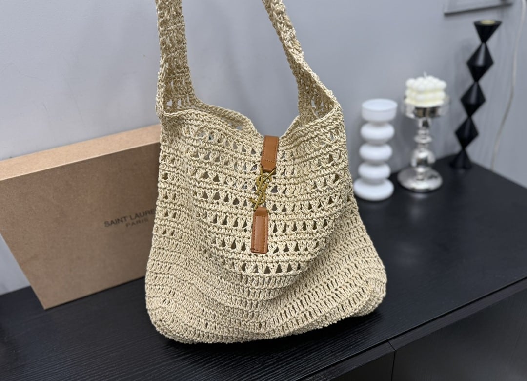 Saint Laurent Le 5 A 7 In Raffia Crochet And Smooth Leather Beige 32Cm 690941Gaaar2080