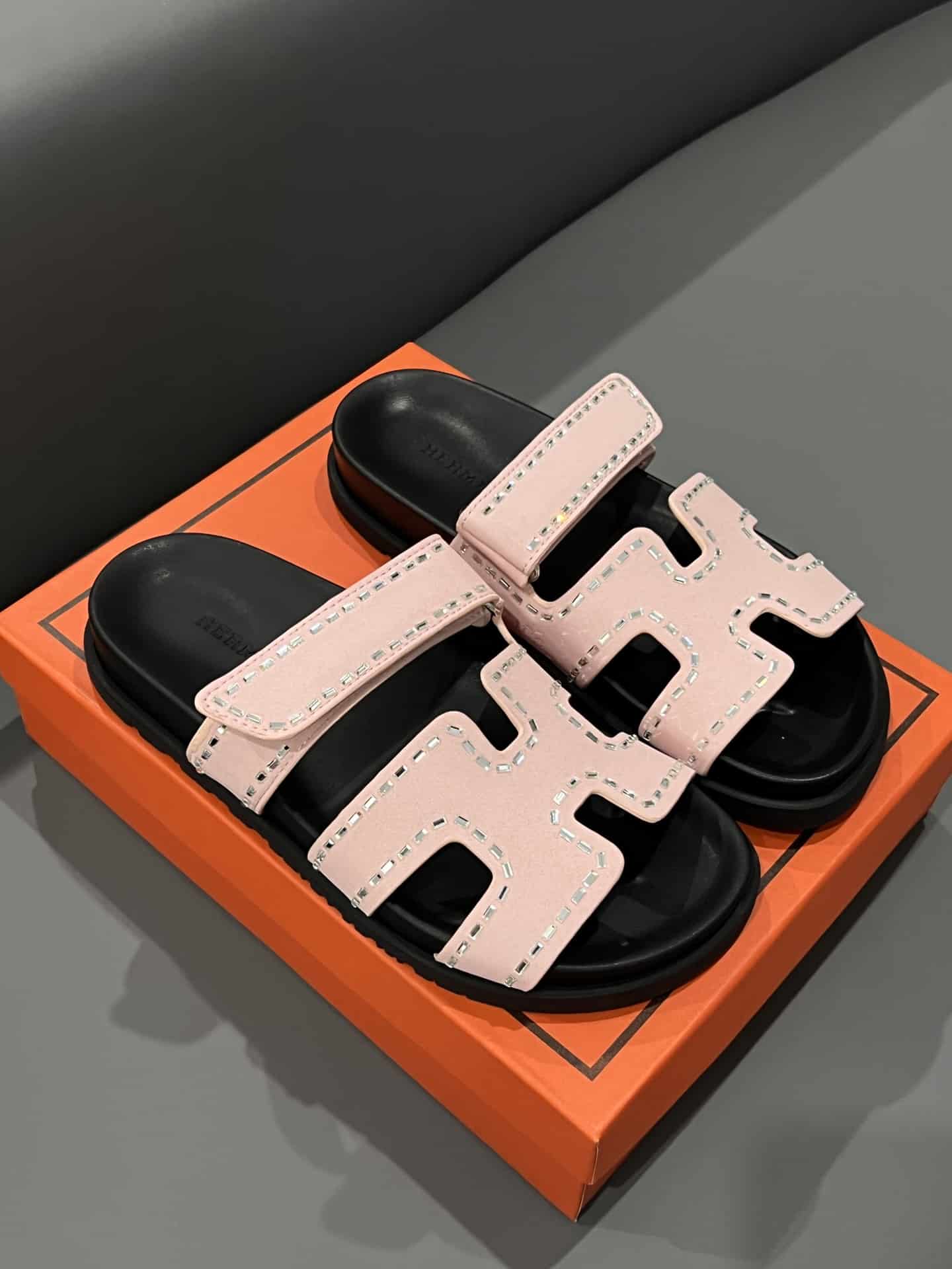 Hermes Chypre Sandal Suede Crystal Pink