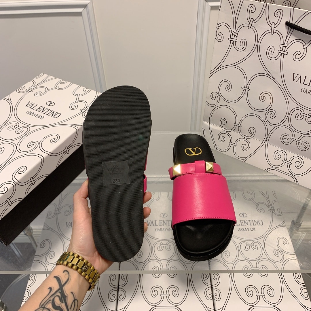 Valentino Rockstud Pink Slide Sandals
