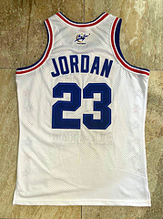 Michael Jordan Chicago Bulls 23 White MN