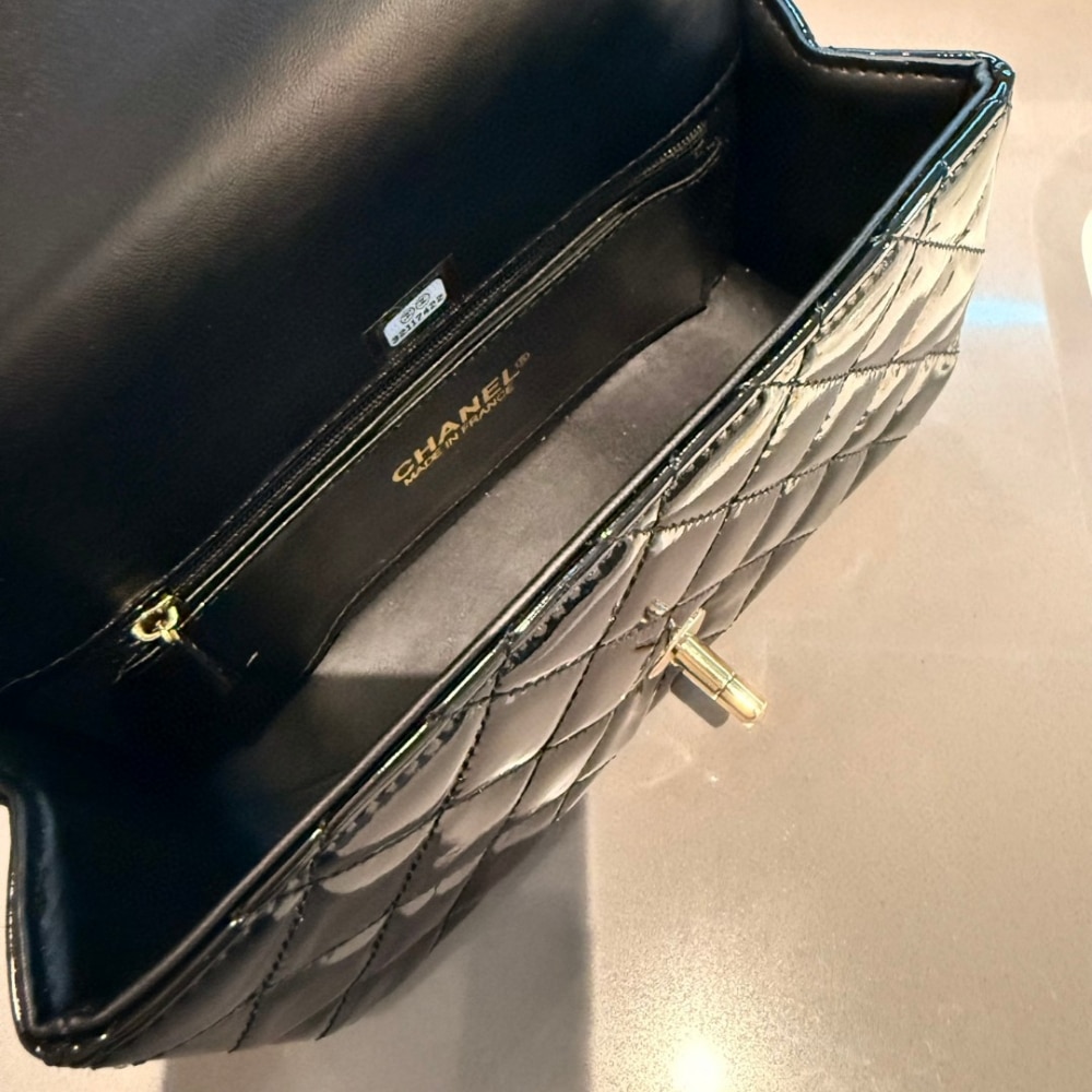 Chanel Classic Mini Bag In Shiny Leather With Handle Black 20Cm