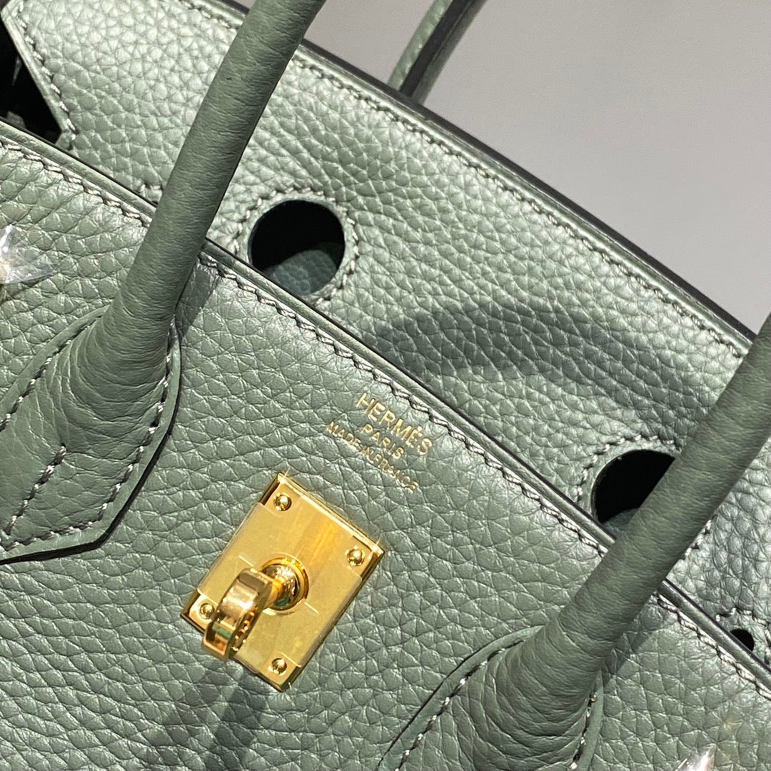 Hermes Birkin 20Cm Vert Amande Togo Leather Gold Hardware