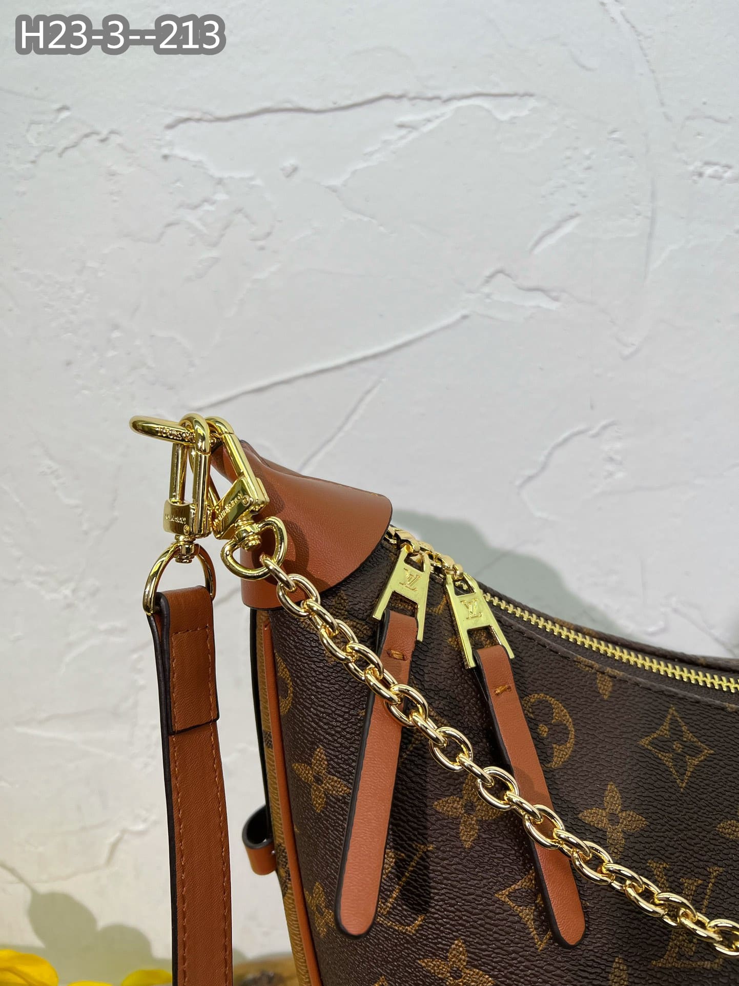 Louis Vuitton Loop Hobo Monogram Canvas Brown 40Cm M46311