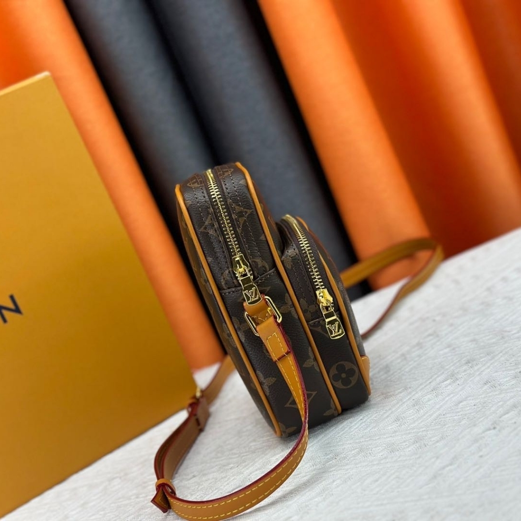 Louis Vuitton Amazon Monogram Brown 20cm M14014