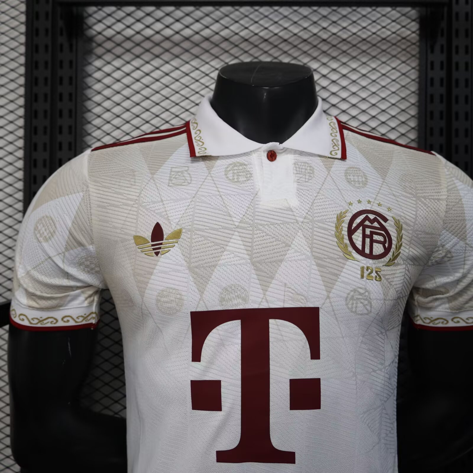 2025/2026 Player Version Bayern Munich 125th Anniversary White Edition Football Shirt 1:1 Thai Quality
