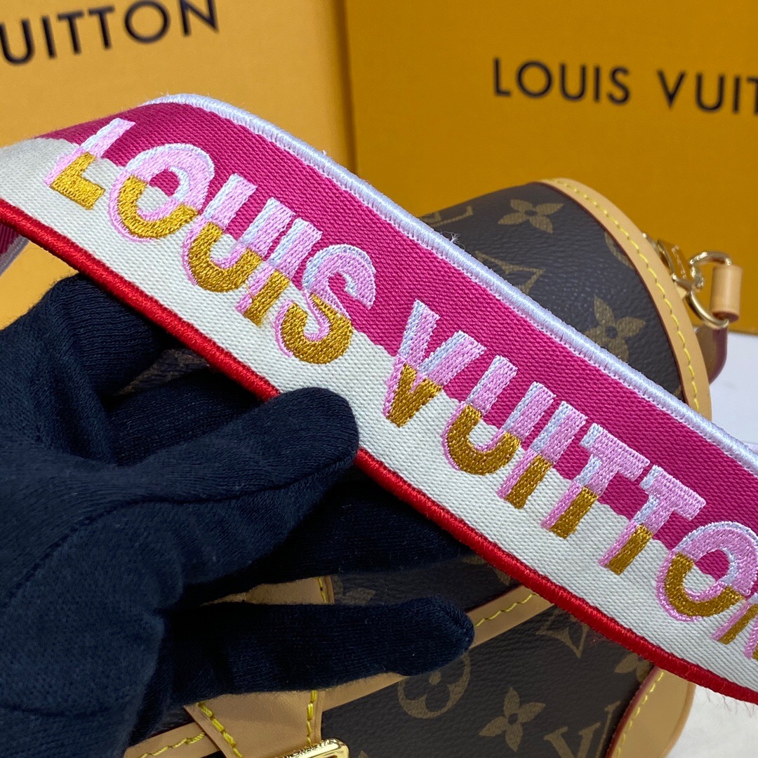 Louis Vuitton Diane Fuchsia M46049