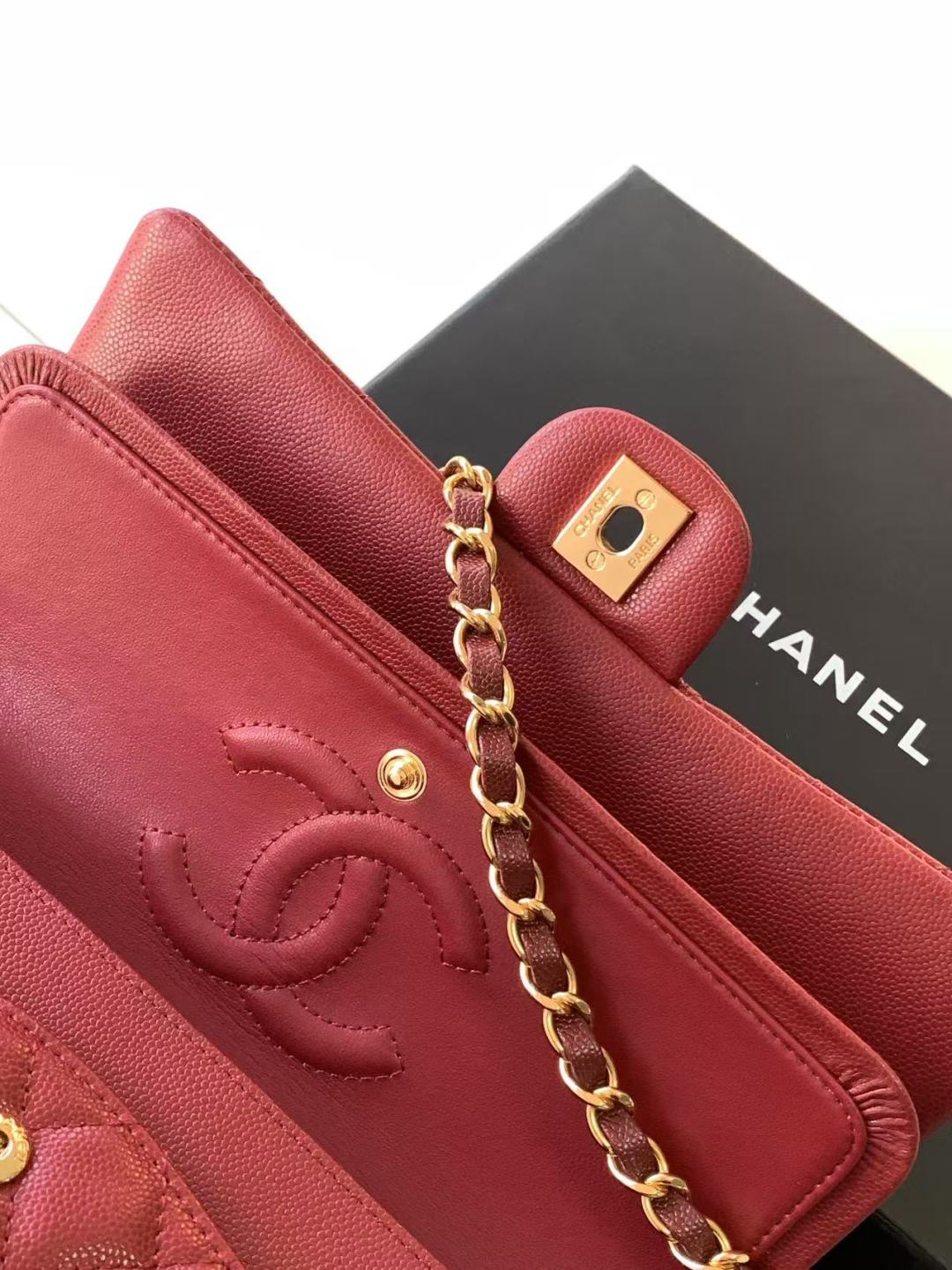 Chanel Classic Flap Bag 25 cm Red Gold-Tone Hardware A01112