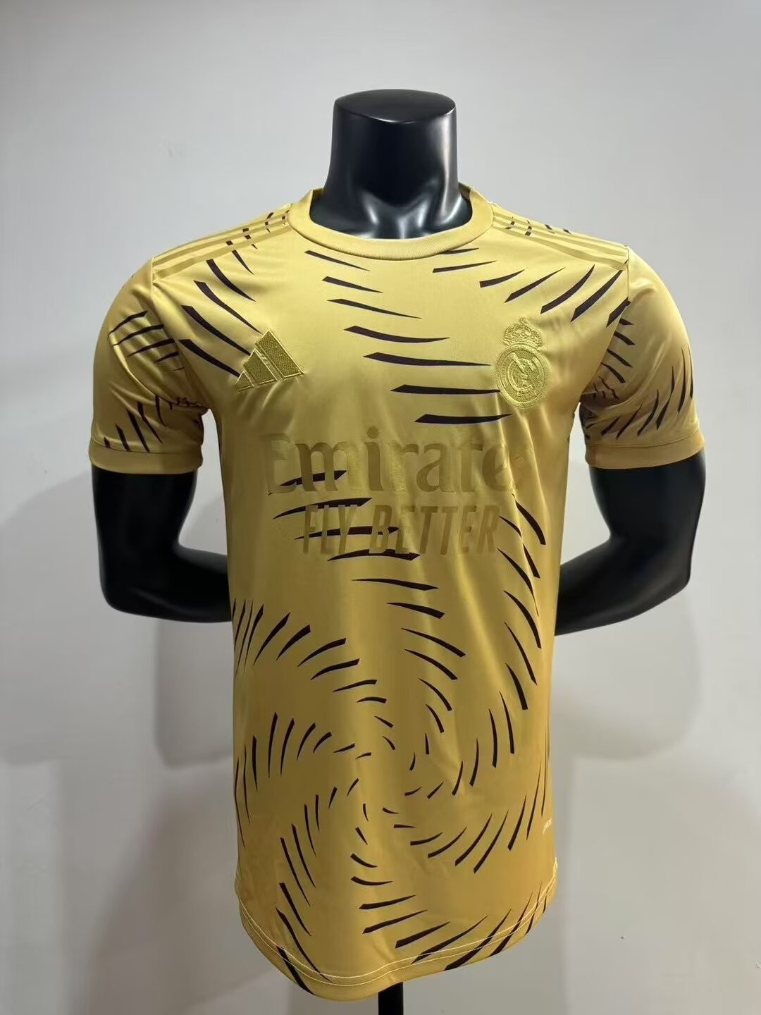 2025/2026 Player Version Real Madrid Special Yellow Edition  Football Shirt 1:1 Thai Quality