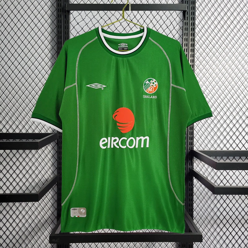 retro 2002 Republic of Ireland home football jersey retro