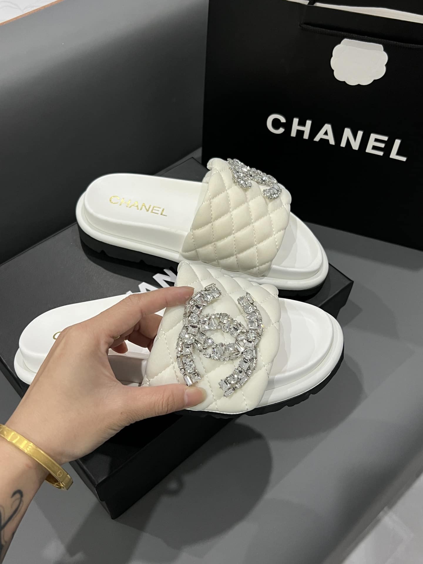 Chanel Cc Slippers Studded White