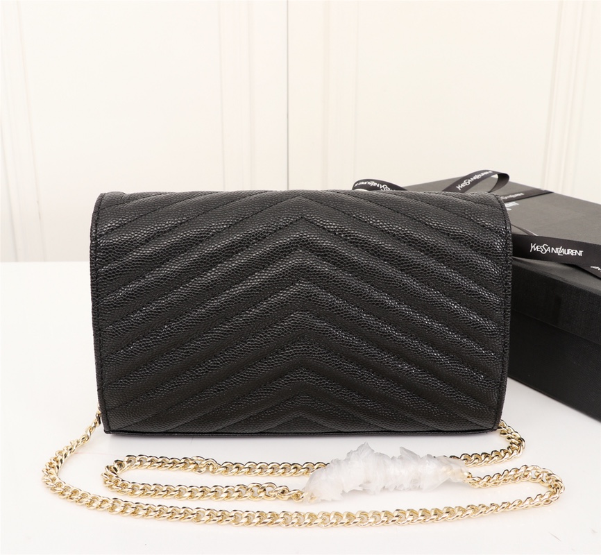 Saint Laurent Cassandre Matelasse Chain Wallet In Grain De Poudre Embossed Black Gold 22Cm 377828 Bow01 1000