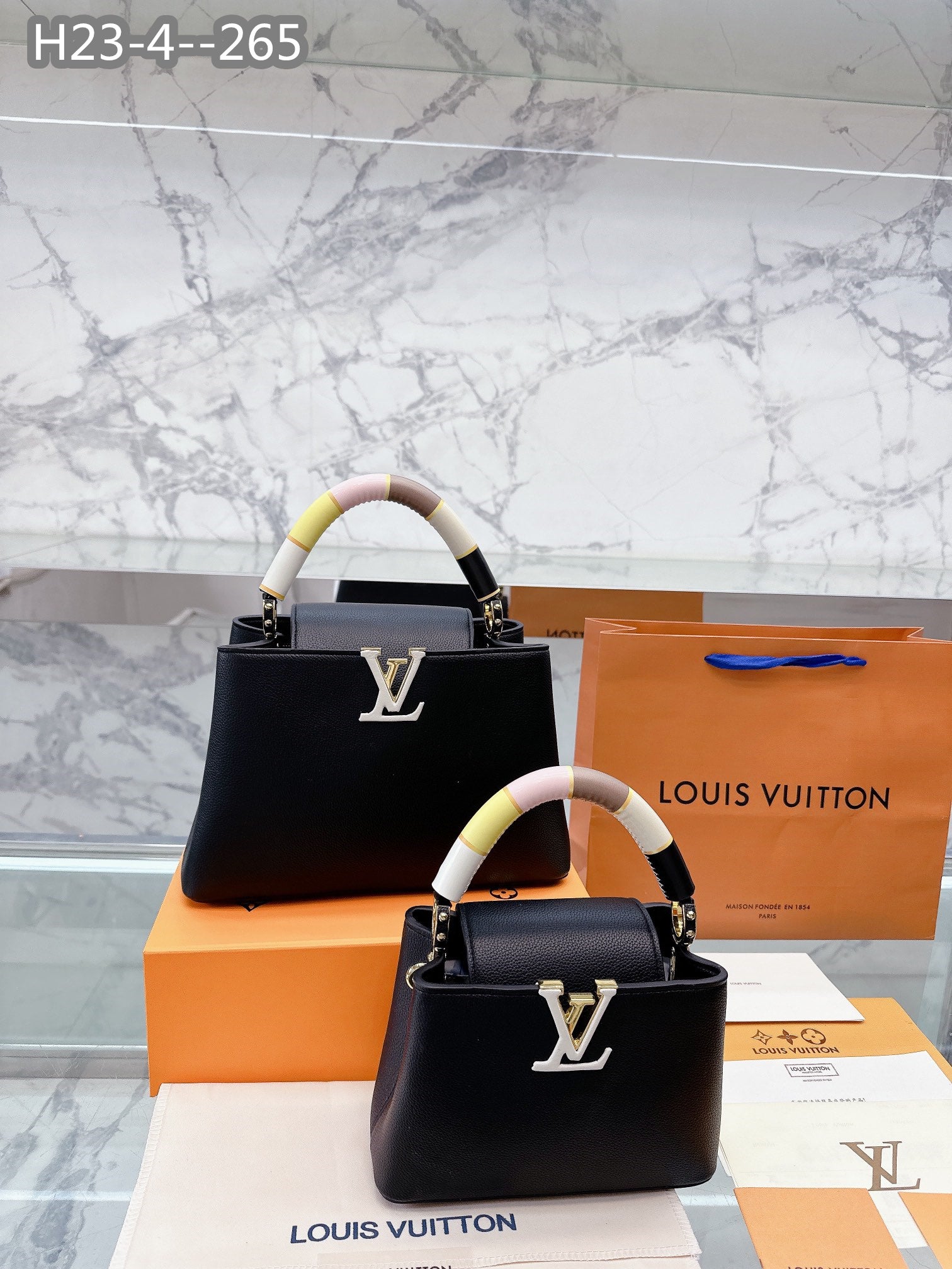 Louis Vuitton Capucines Black 27Cm M21920