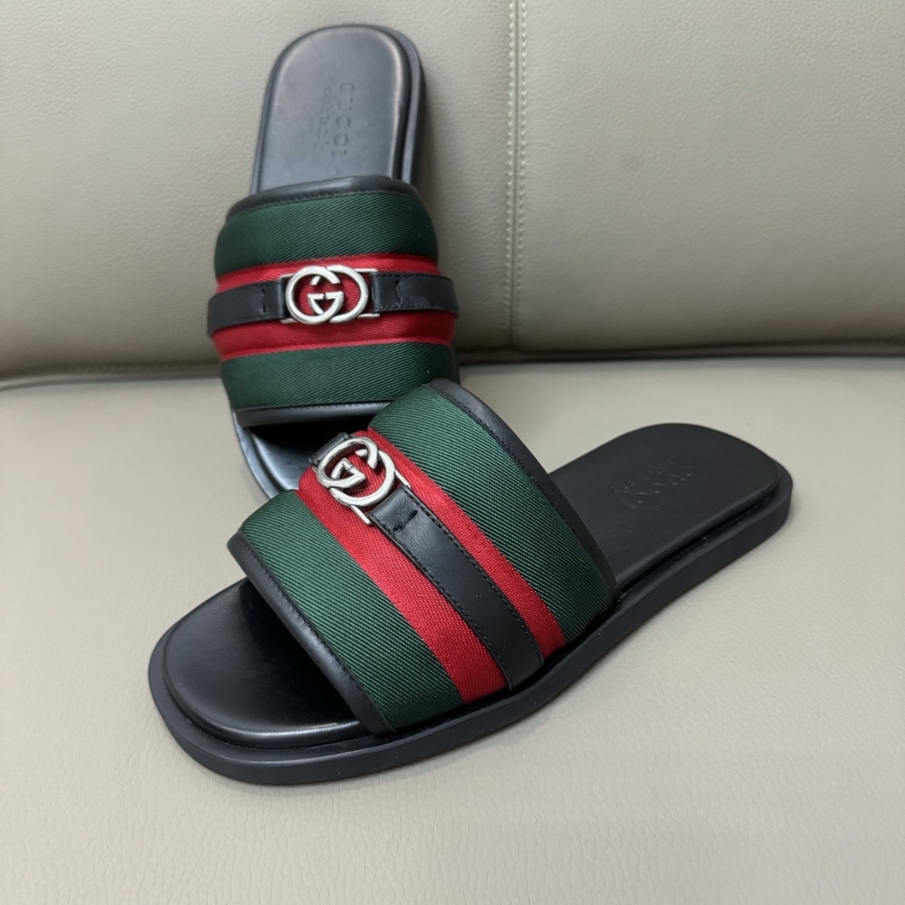 Gucci Men Slide Sandal With Interlocking G Green And Red ‎835091 Haahh 8449