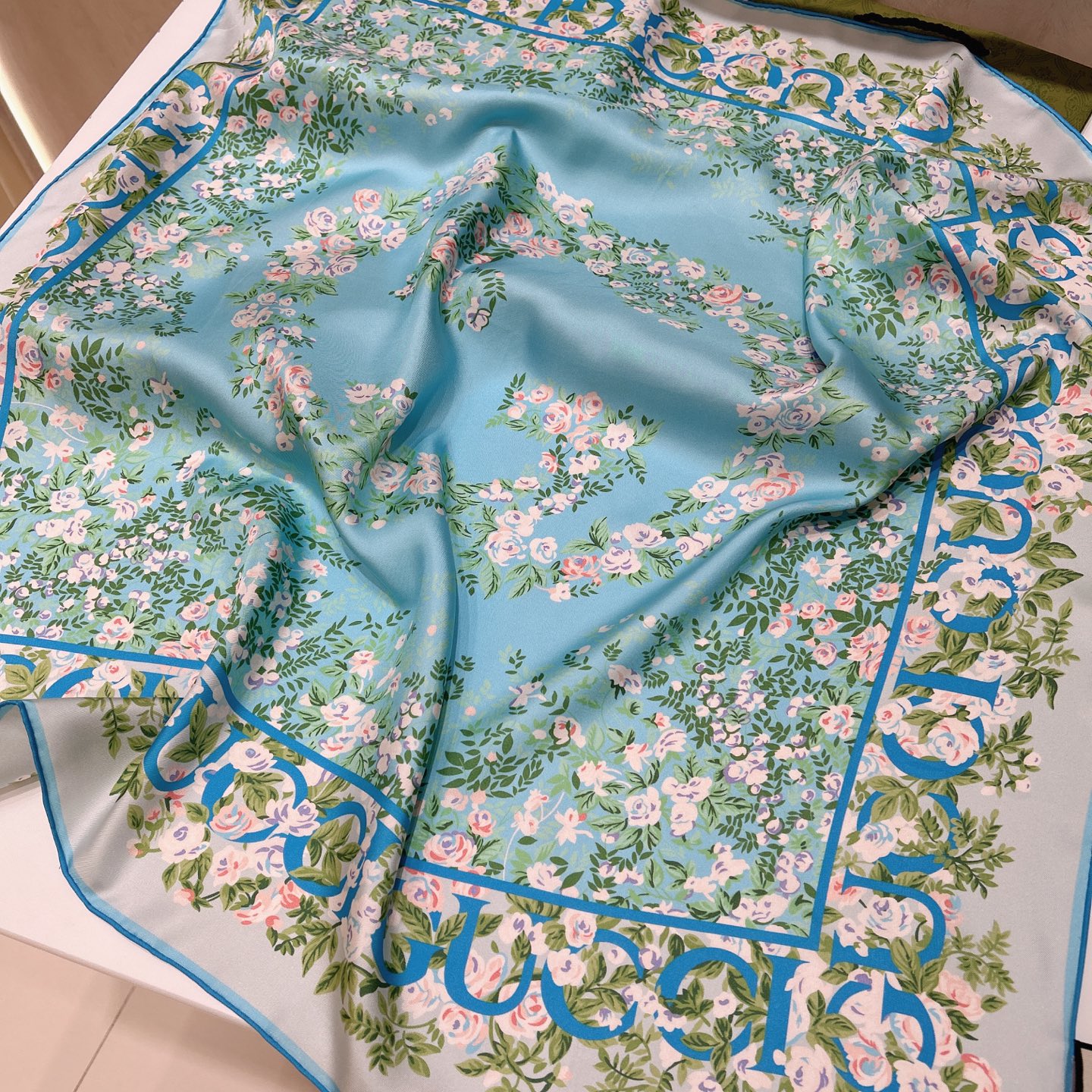 GUCCI 