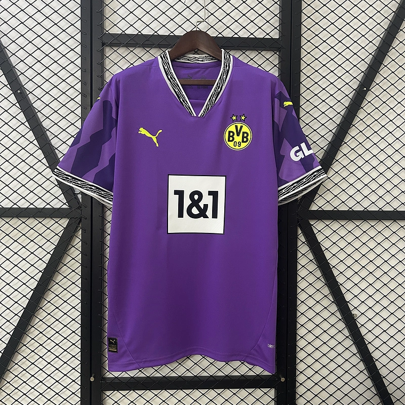 2025-26 Borussia Dortmund oalkeeper Football jersey
