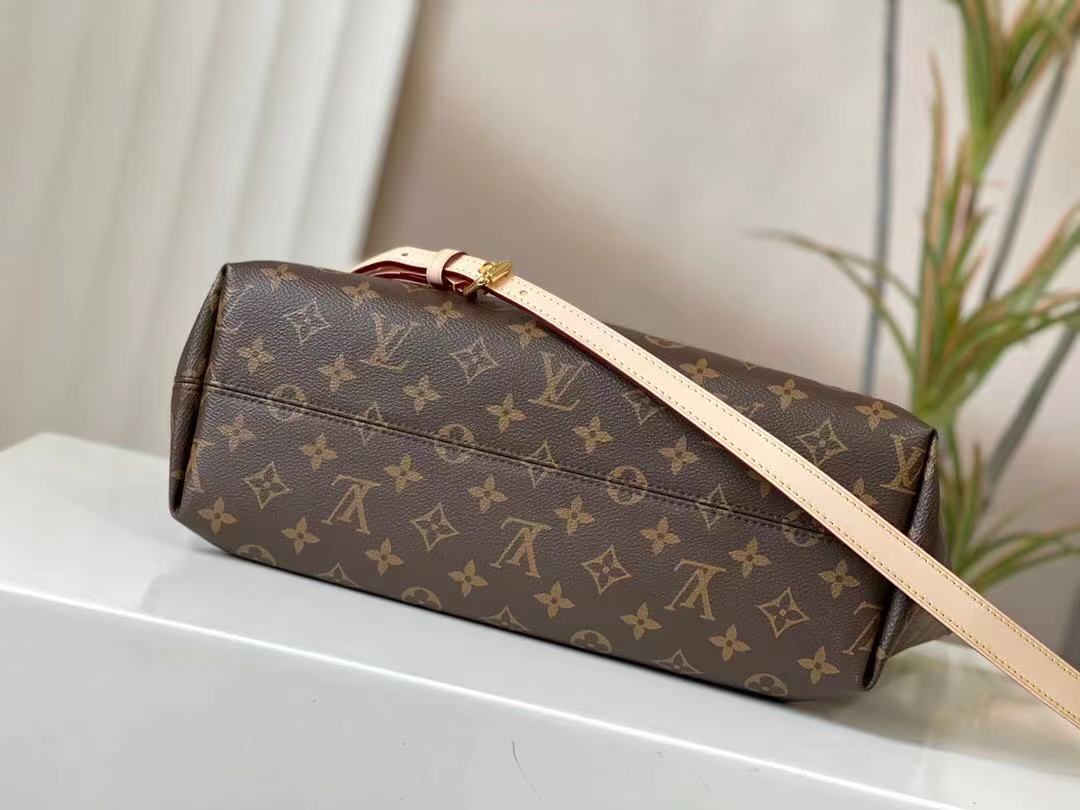 Louis Vuitton Bo Tie Mm 31Cm