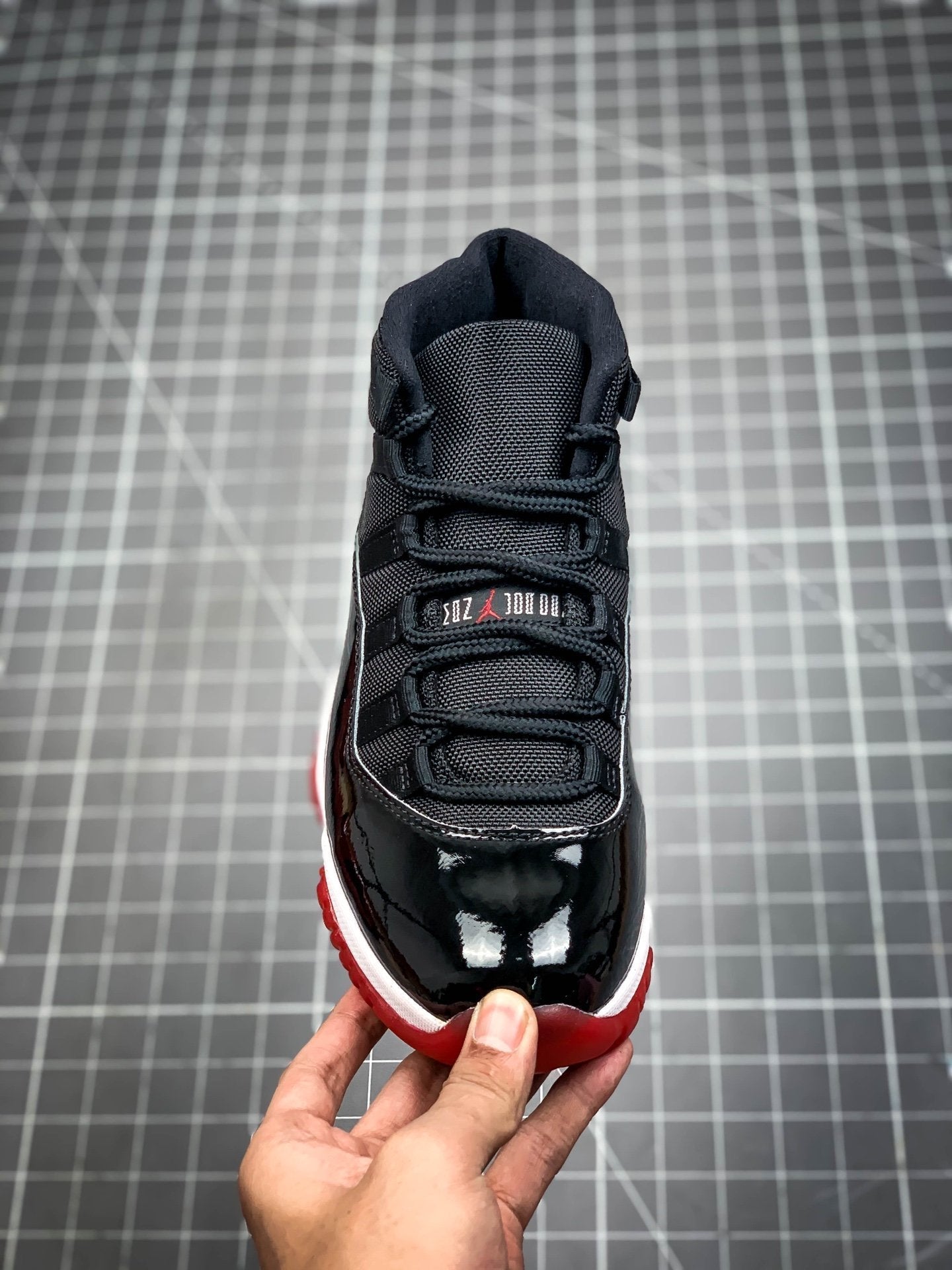 Jordan 11 Retro Bred