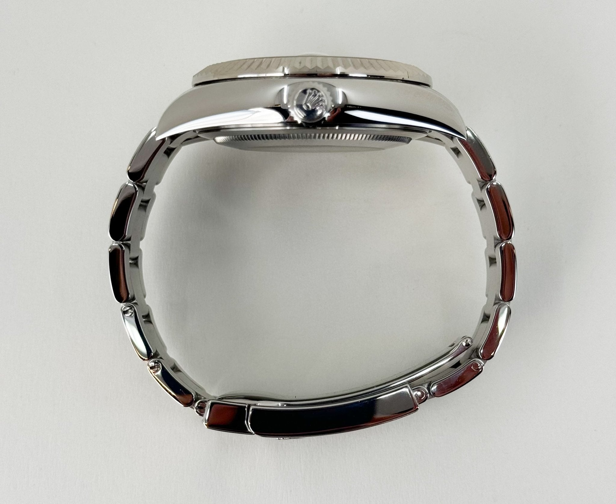 Rolex Sky-Dweller 42 mm Intense white Dial 336934