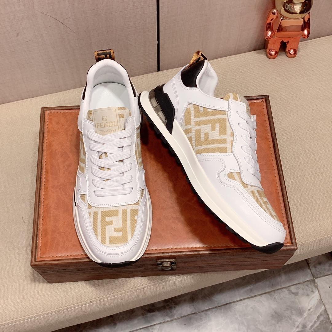 FENDI CASUAL SNEAKERS