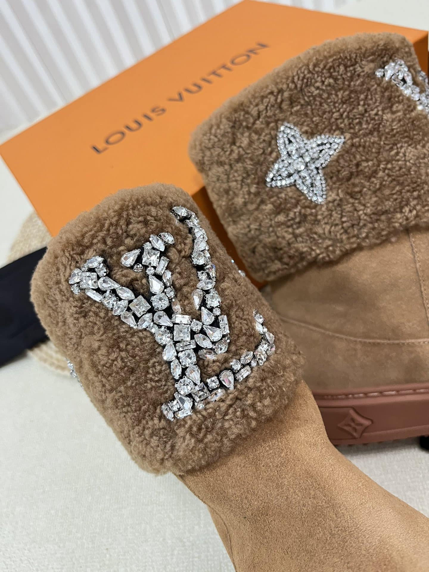 Louis Vuitton Ankle Boot Studded With Diamonds Brown