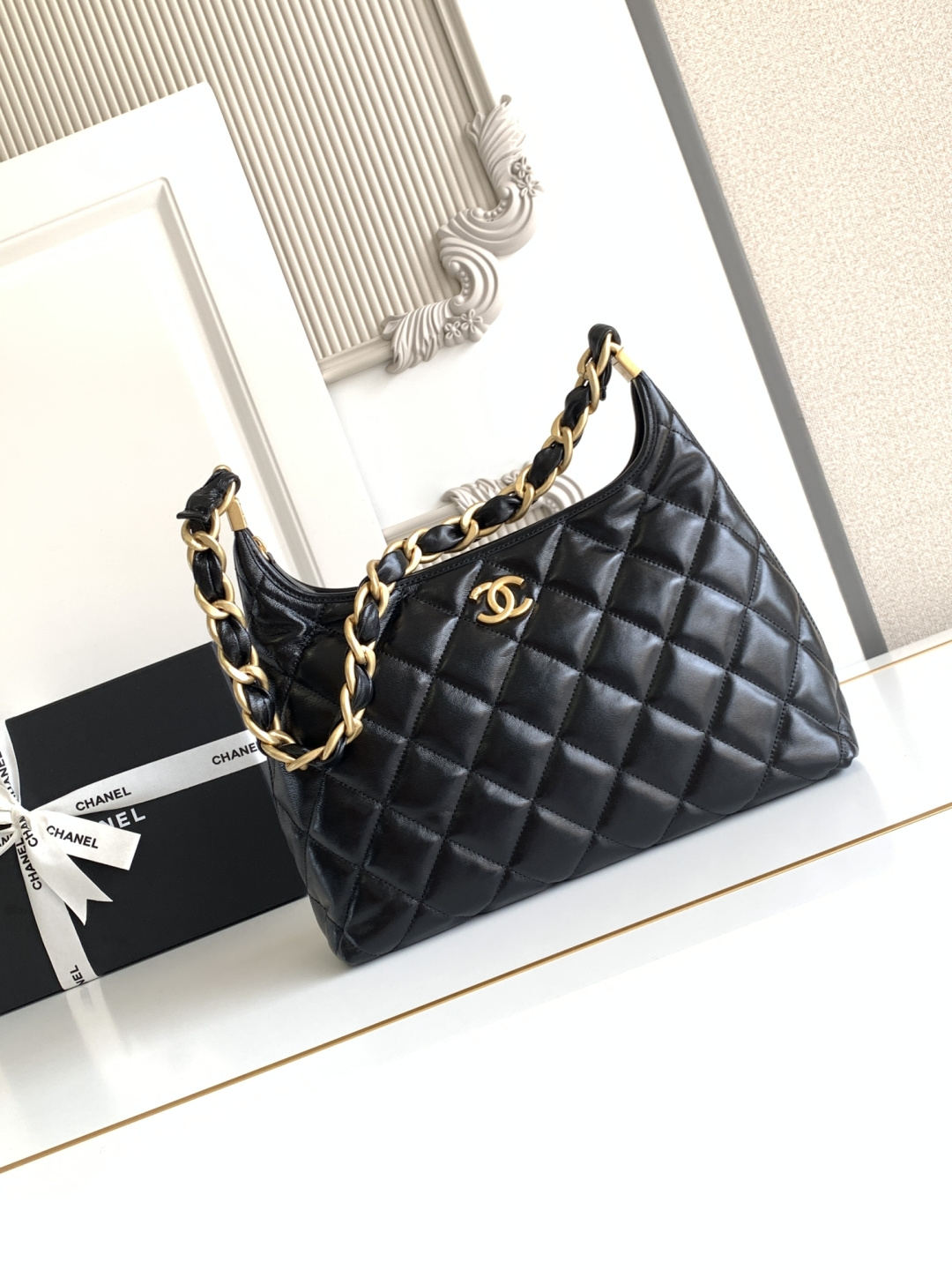 25 Black Hobo Bag (Model AS4382)