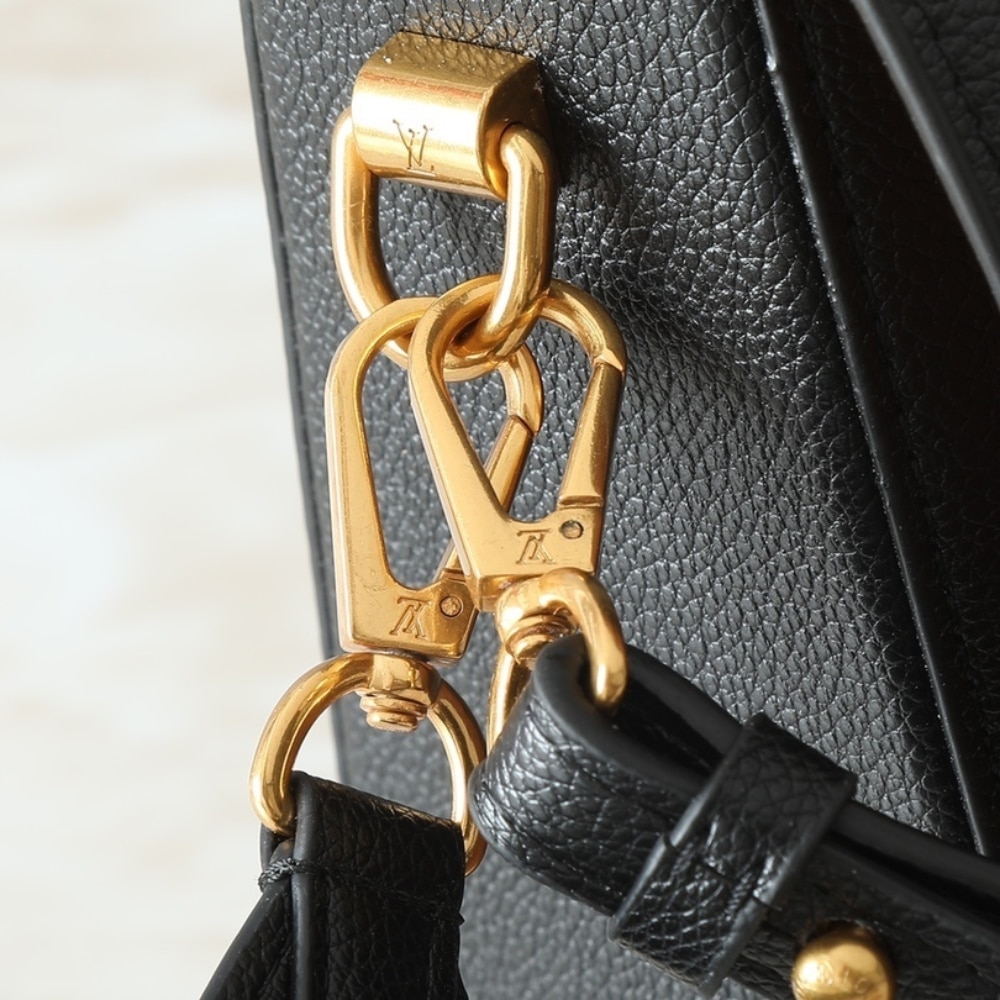 Louis Vuitton Soft Twist Black 27Cm M24639
