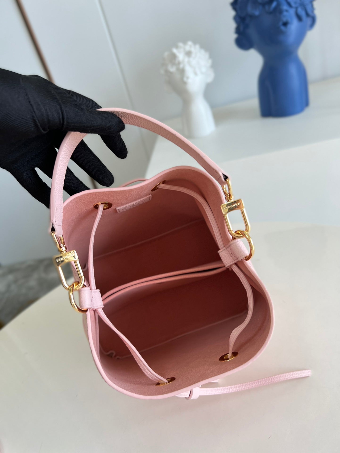 Louis Vuitton N Ono  Bb 20Cm Pink