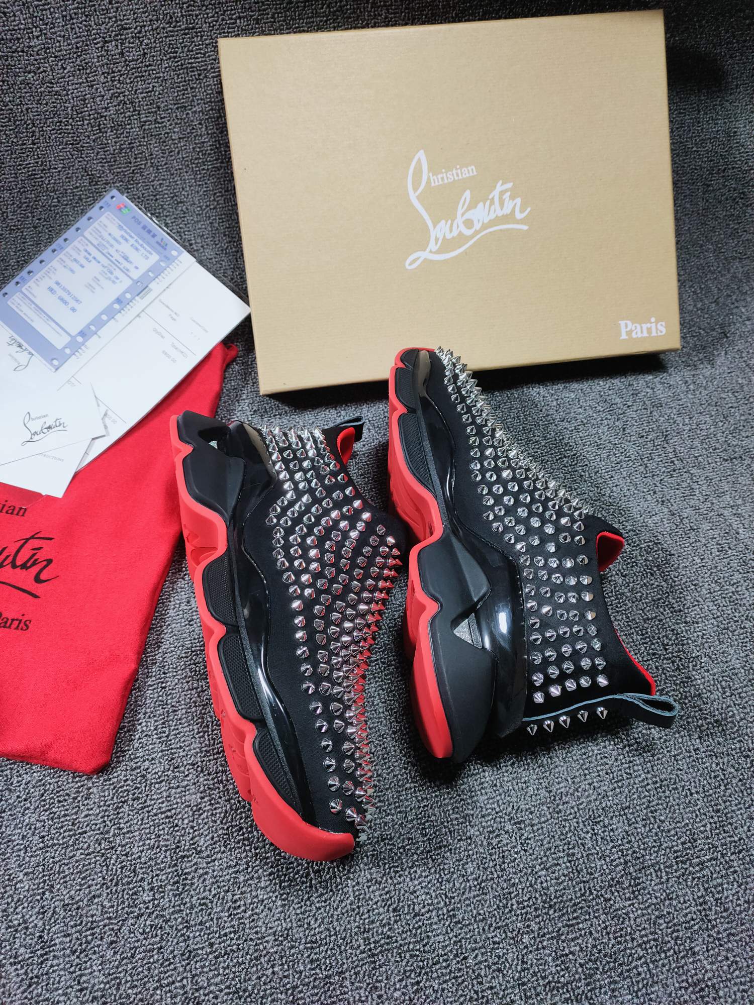 CHRISTIAN LOUBOUTIN
