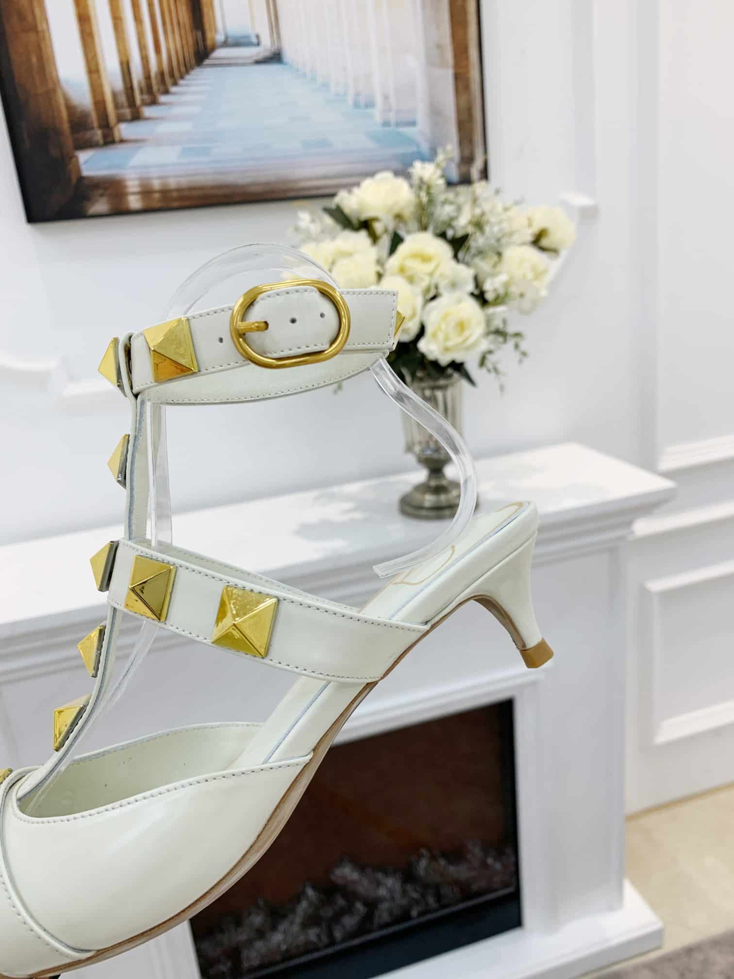 Valentino Garavani Roman Stud Kitten Heel Pumps White