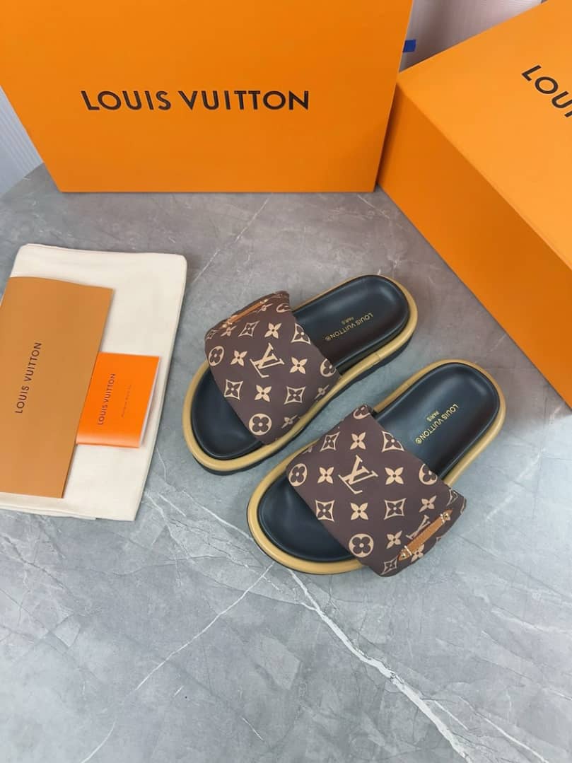 Louis Vuitton Monogram Brown Logo Brown