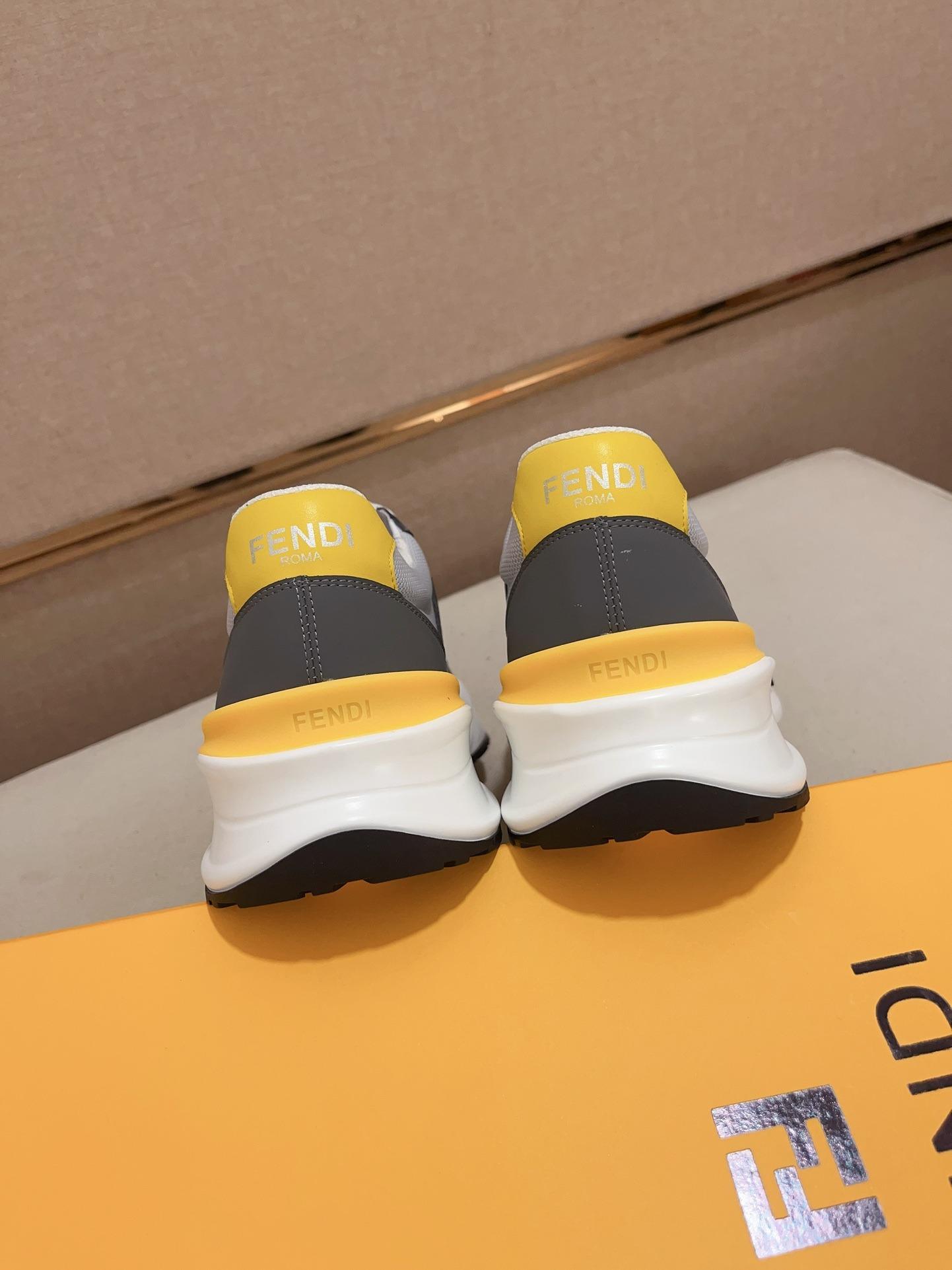 FENDI CASUAL SNEAKERS