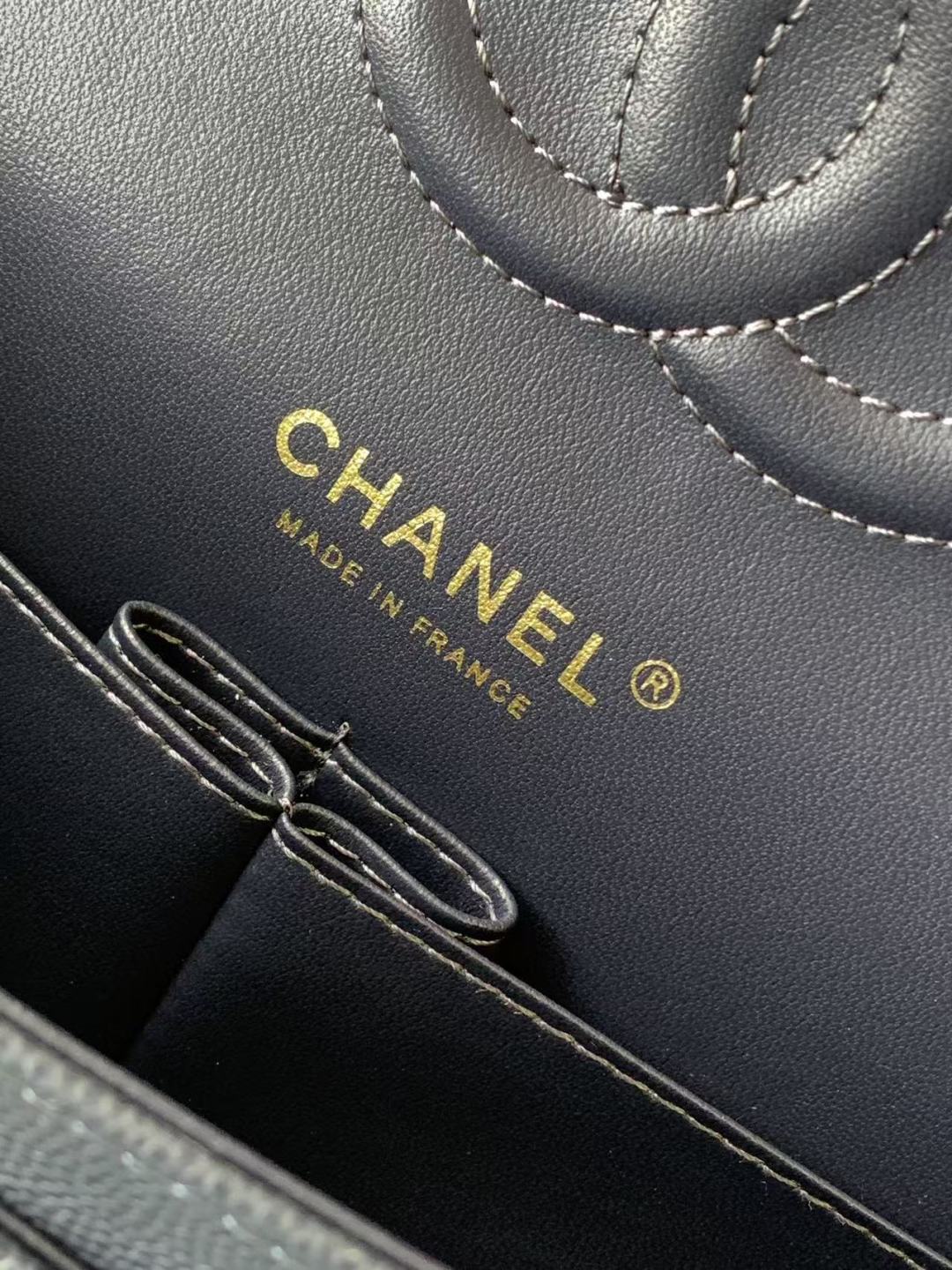 Chanel Classic Flap Bag 25 cm Navy Blue Gold-Tone Hardware A01112
