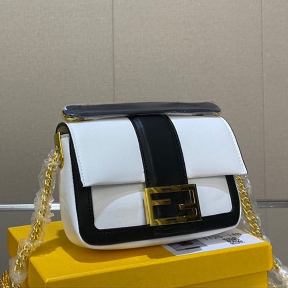 Fendi Women Mini Baguette Chain Shoulder Bag White 19Cm
