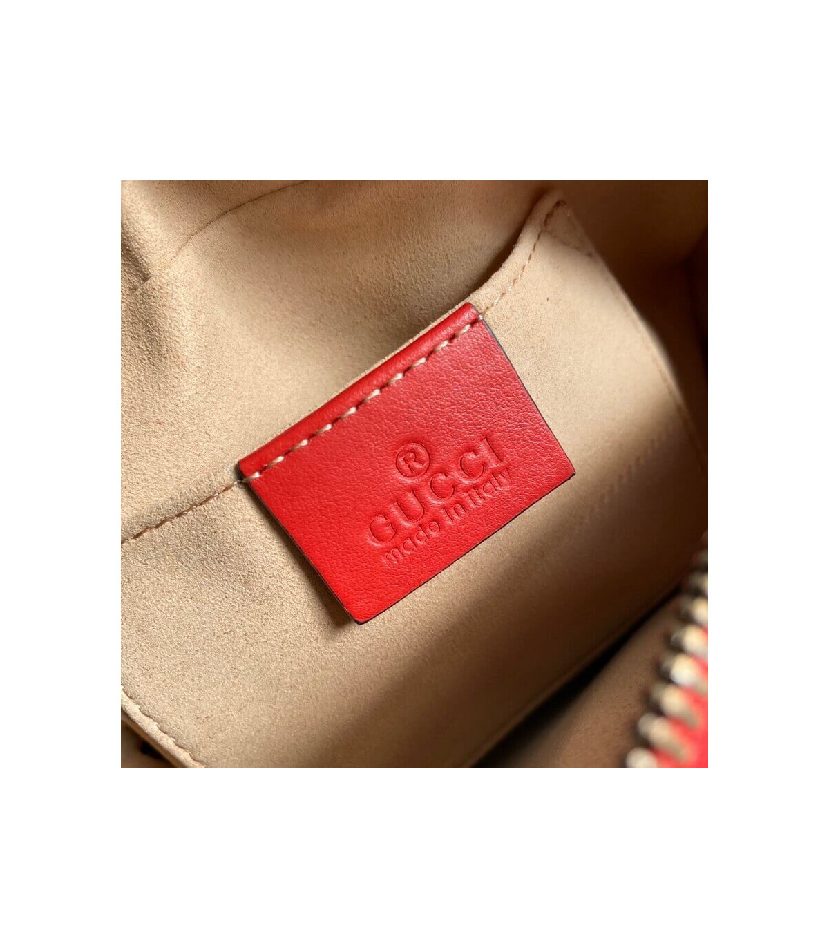Gucci GG Marmont Matelasse Mini Bag Red