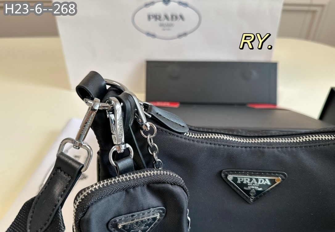 Prada Re Edition 2005 Re Nylon Bag Black 26Cm