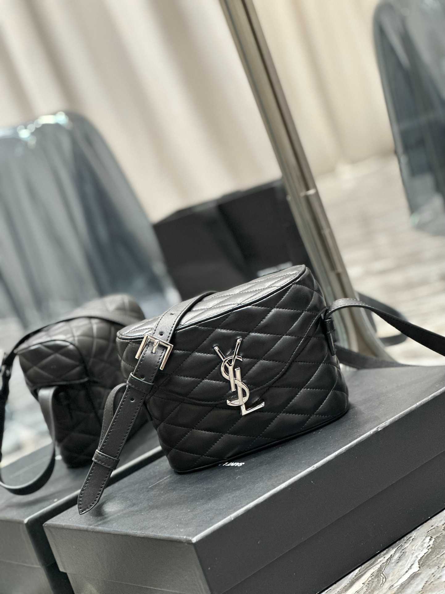 Saint Laurent June Box Bag In Quilted Black