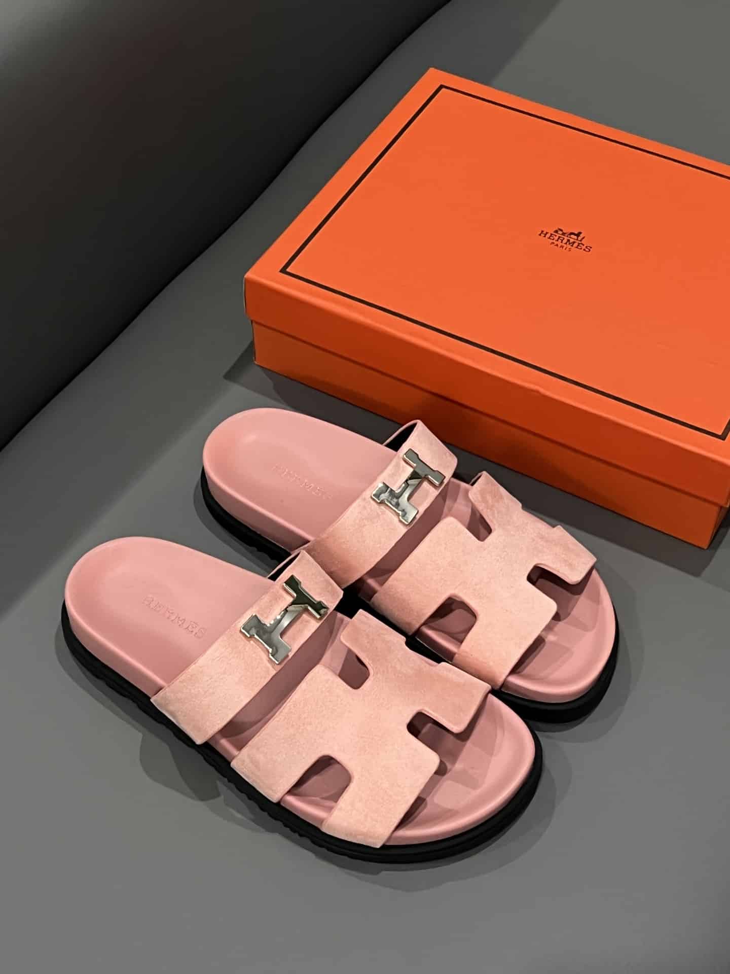 Hermes Chypre Sandal H Logo Silver Hardware Pink
