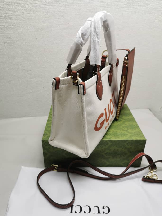 Gucci Medium Tote Bag With Gucci Print Beige 28Cm 772144 Facul 8451