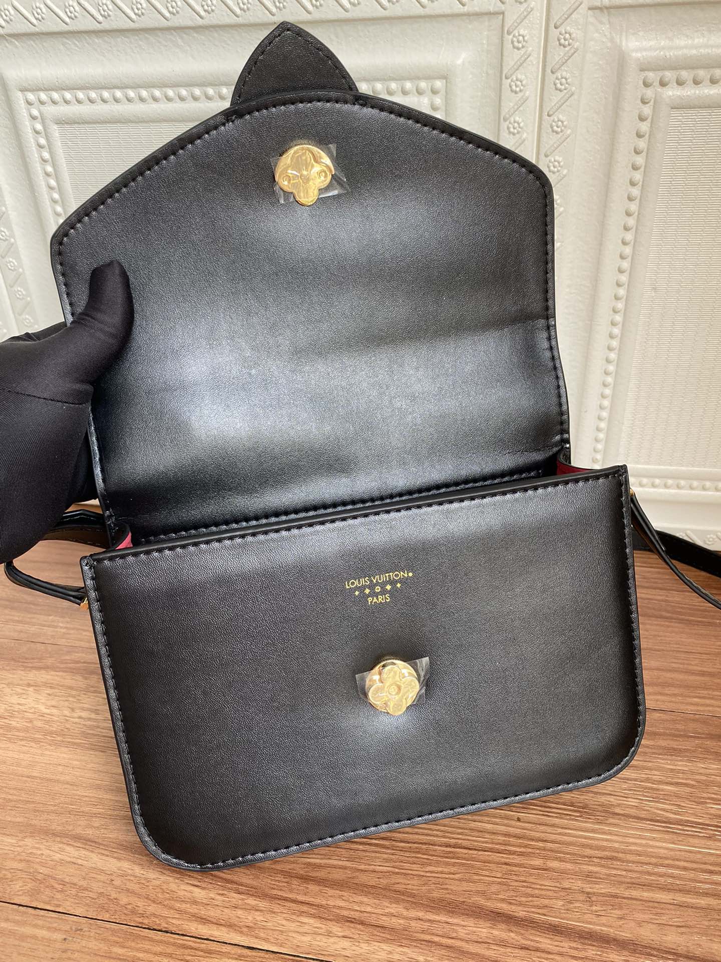 Louis Vuitton Pont 9 23Cm