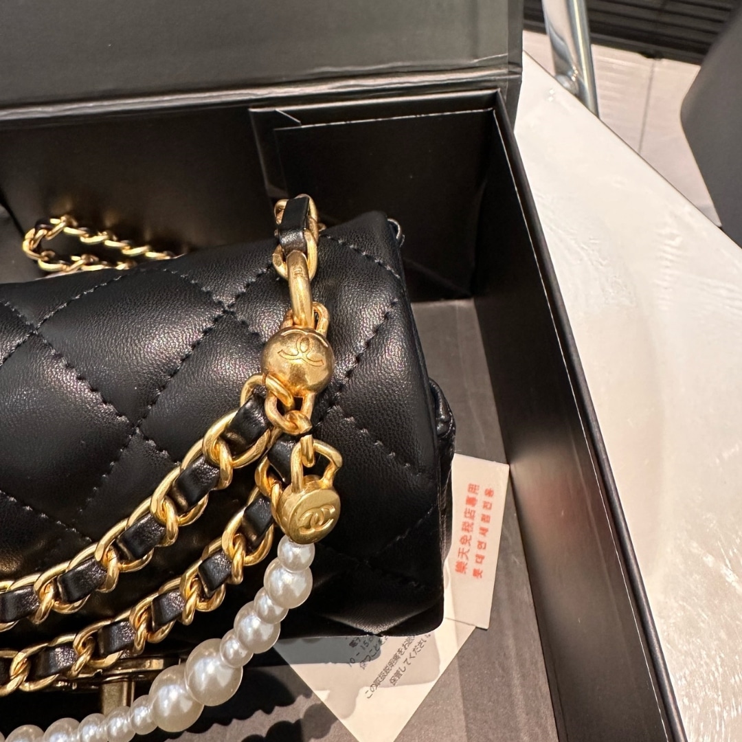 Chanel Mini Flap Bag Shiny Imitation Pearls And Gold Tone Metal Black 17Cm