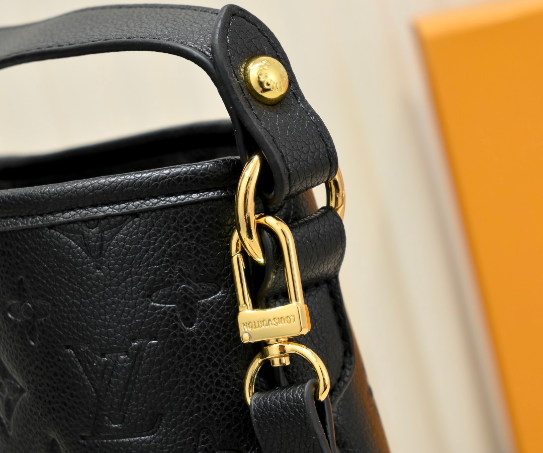 Louis Vuitton Delightful Black 35Cm