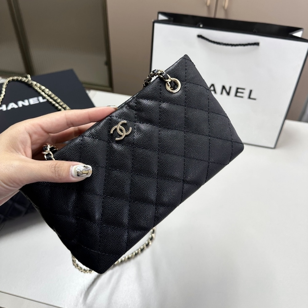 Chanel Clutch With Chain Bag Black 20cm