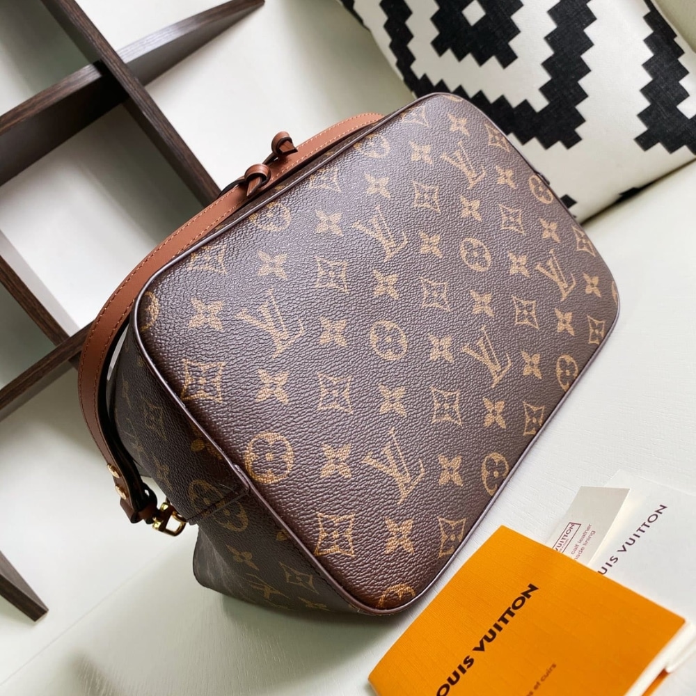 Louis Vuitton Néonoé MM Monogram Canvas Bucket Bag Caramel Brown 26cm M44887