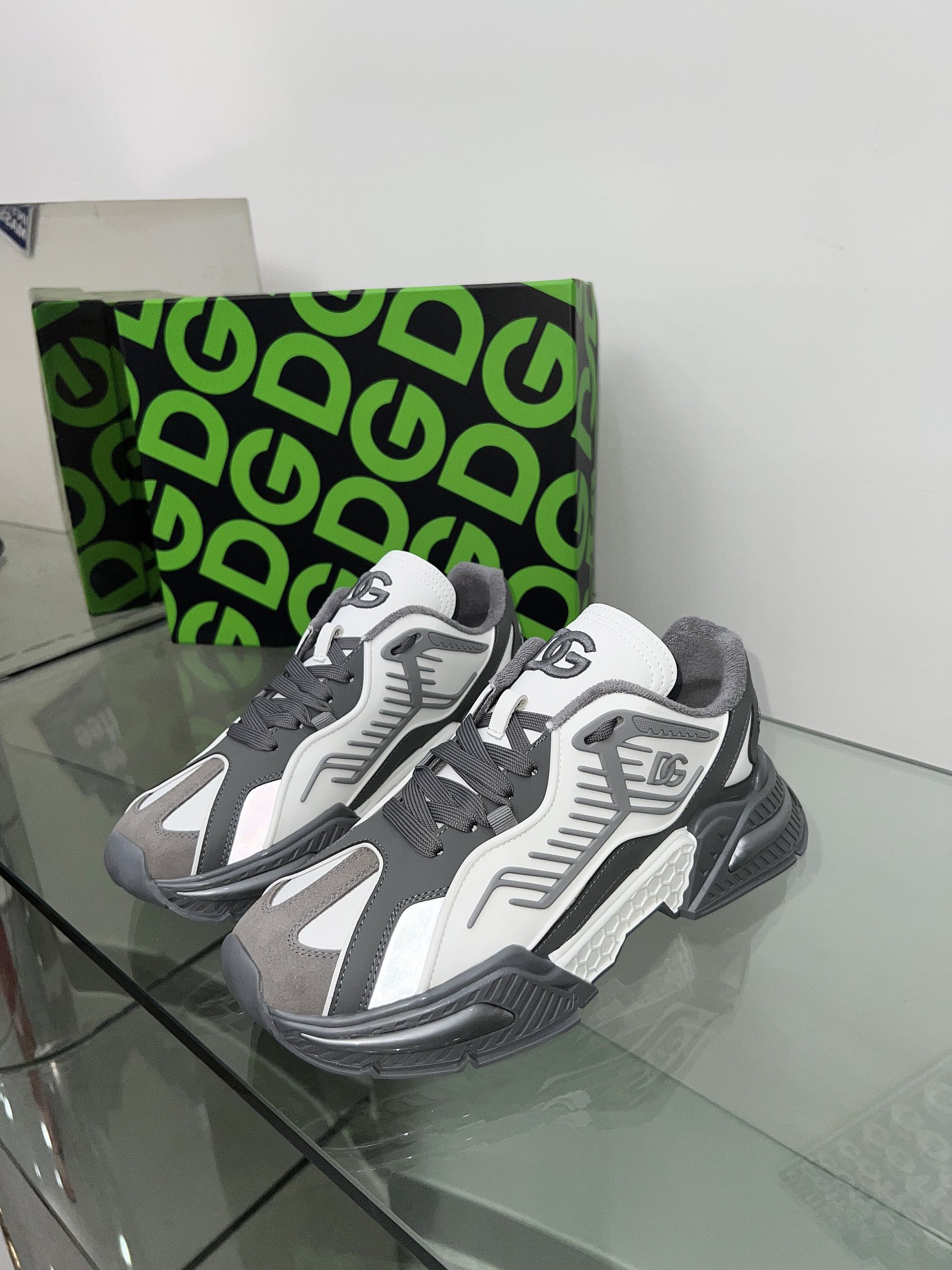 DOLCE & GABBANA MIXED-MATERIAL AIRMASTER SNEAKERS