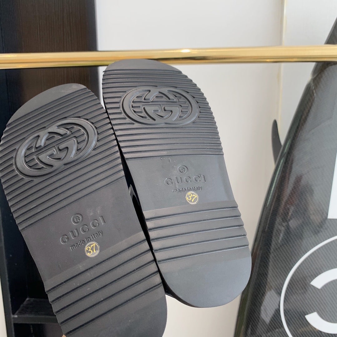 Gucci Women?S Sandal With Mini Double G ?Black 660243 J8700 1000