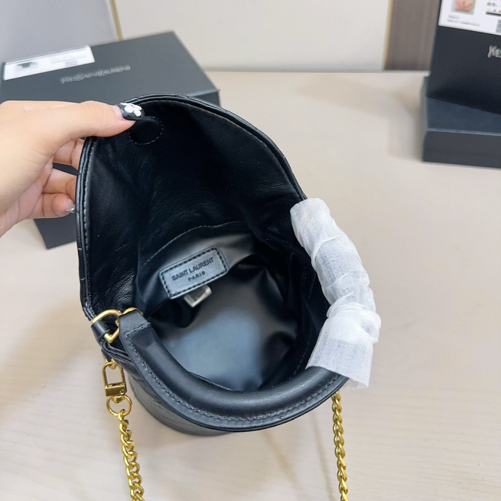Saint Laurent Gaby Bucket Bag In Black 18Cm