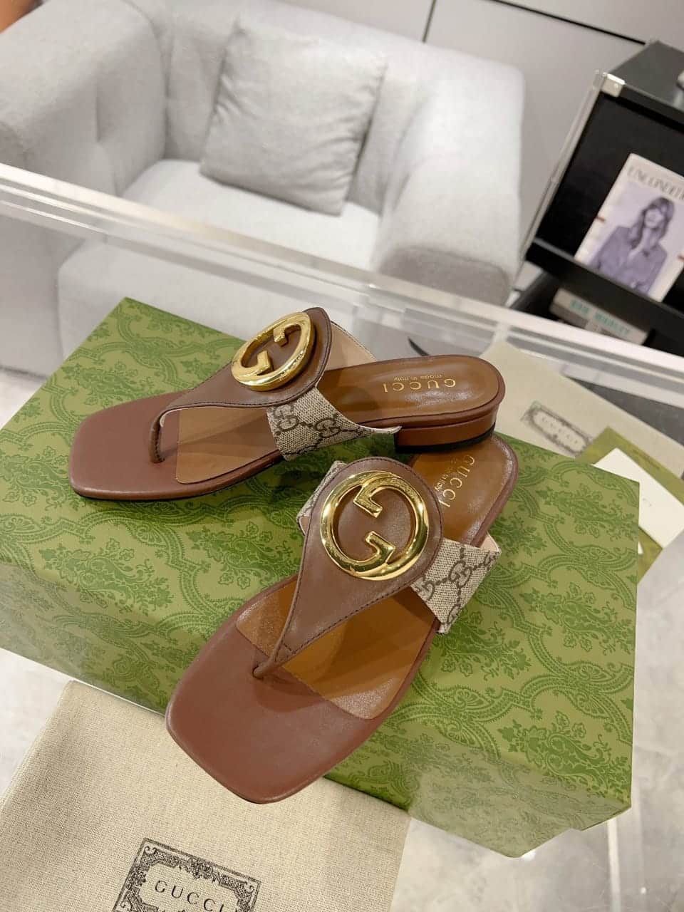 Gucci Blondie Thong Sandals Brown P00810550