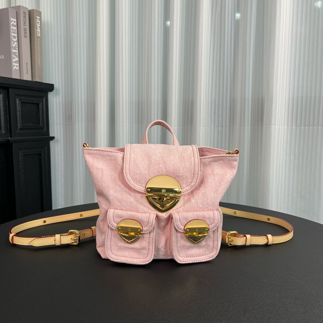 Louis Vuitton M13031 Venice Backpack